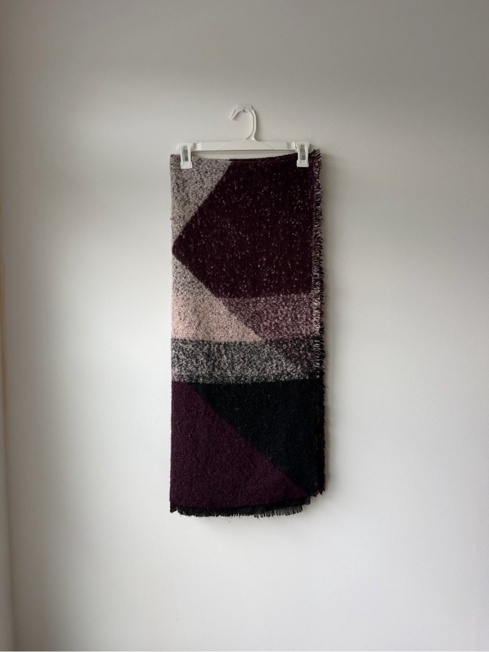Women’s Colorblock Knit Scarf in Black and Plum
